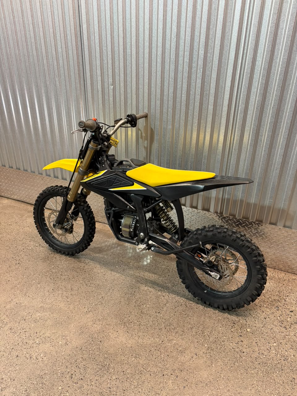 Moto Electrica Sur-Ron Hyper Bee Usada