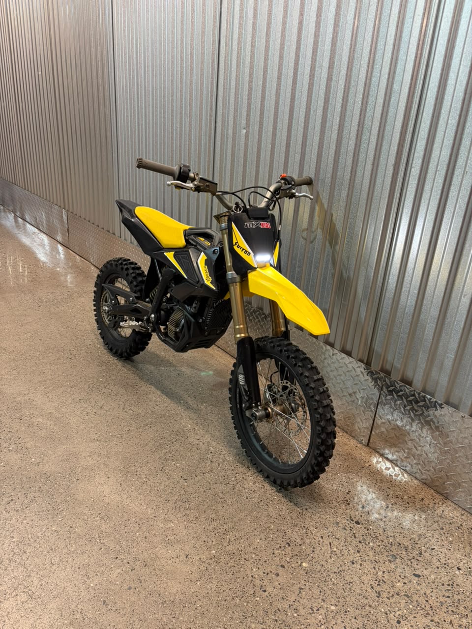 Moto Electrica Sur-Ron Hyper Bee Usada