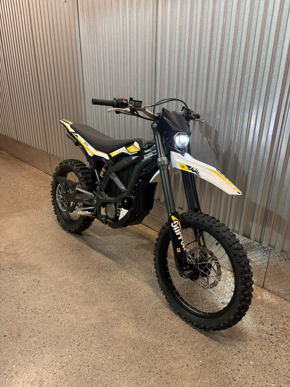 Moto Electrica Sur-Ron Ultra Bee X Usada