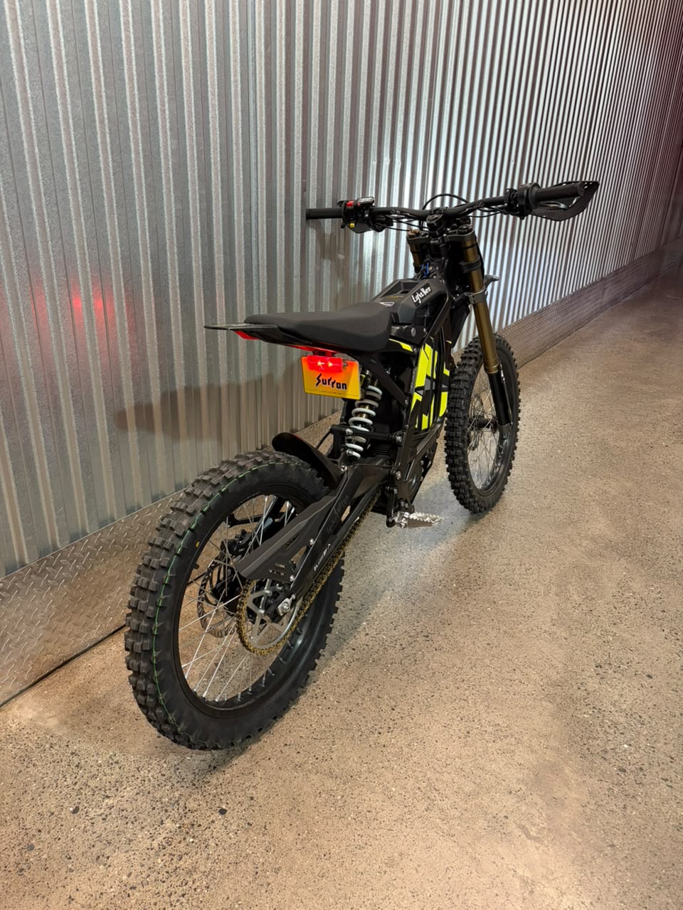 Moto Electrica Sur-Ron Light Bee X 25 Usada