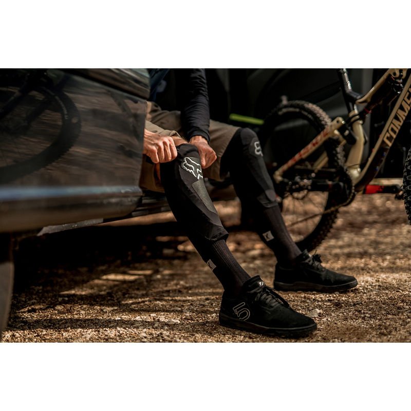 Rodilleras Bicicleta Enduro Pro Negro Fox - imagen 3