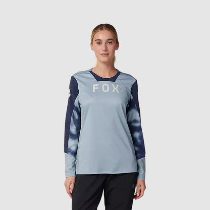 Polera Bicicleta Mujer Defend Taunt Manga Larga Celeste Metalico Fox